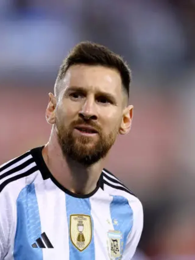 LIONEL MESSI LEADS HIS TEAM TO QUARTERFINALS